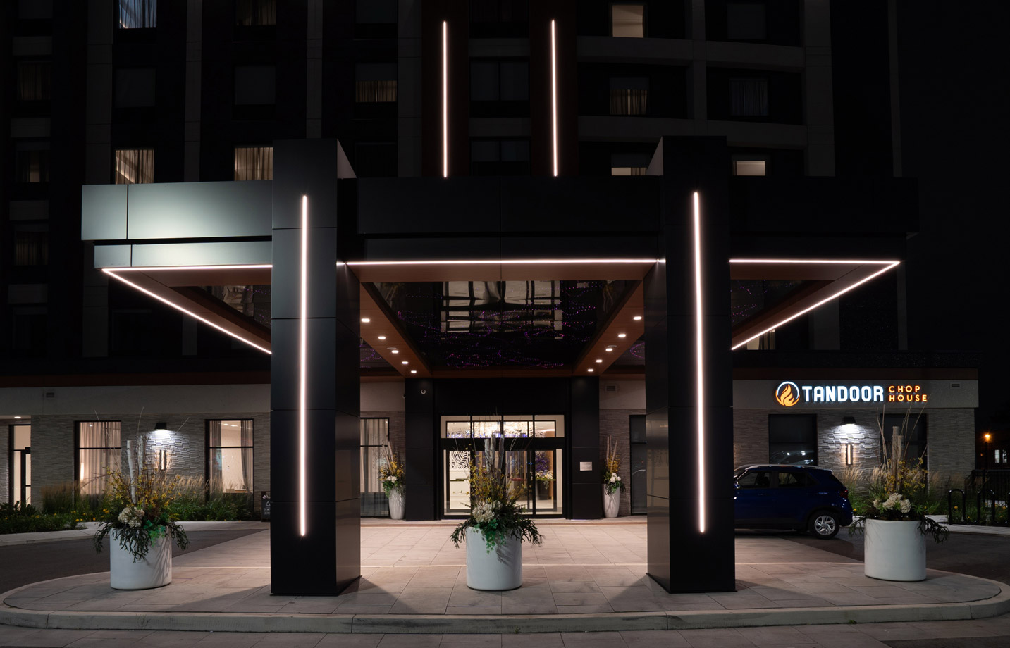 ab-toronto-project-photo-gallery-bloom-mississauga-tapestry-collection-by-hilton-02